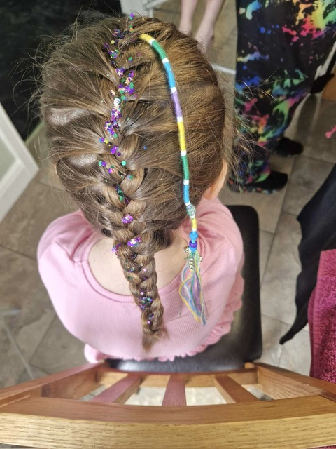 Girl with festival glitter hair in Telford